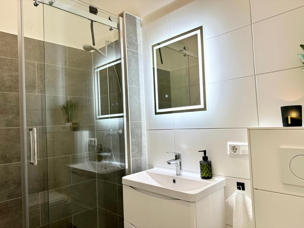 Mystay: Zentral I Design I Prime I Gaeste Wc Heidelberg Exterior photo